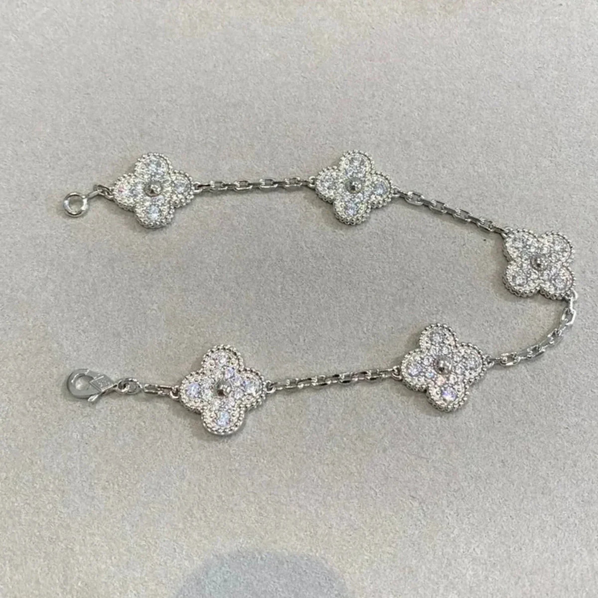 [Elara jewelsry ] CLOVER 5 MOTIF FULL DIAMOND BRACELET COLLECTION