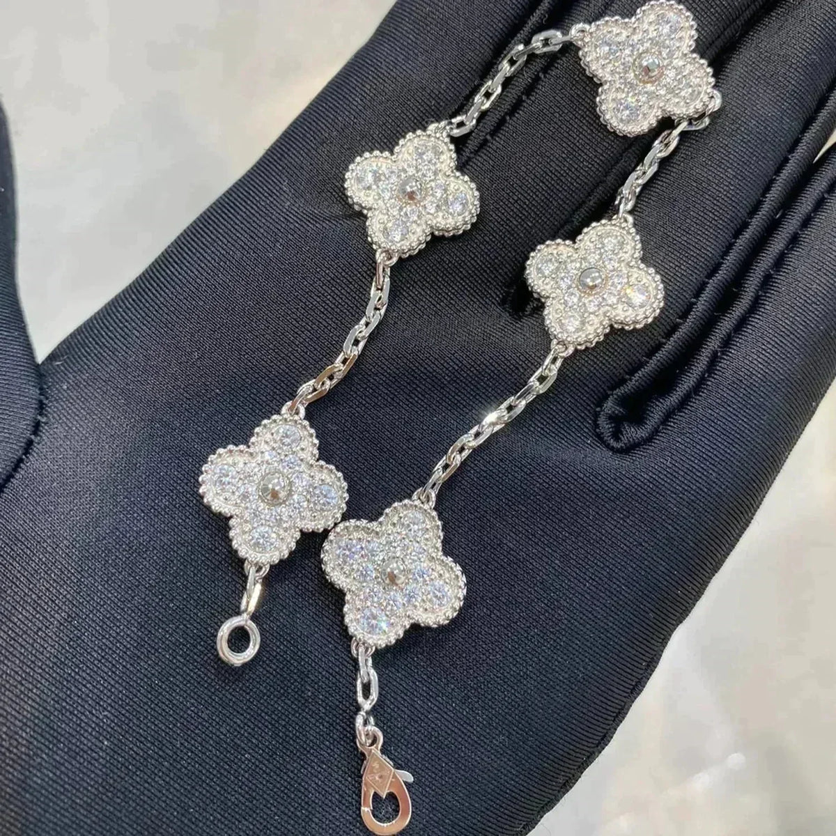 [Elara jewelsry ] CLOVER 5 MOTIF FULL DIAMOND BRACELET COLLECTION