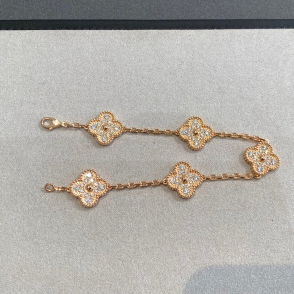 [Elara jewelsry ] CLOVER 5 MOTIF FULL DIAMOND BRACELET COLLECTION