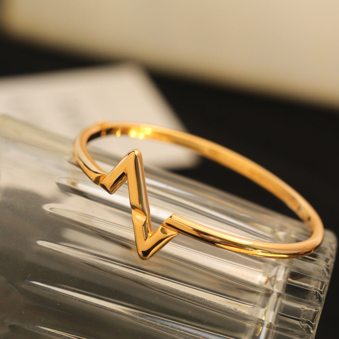 [Elara jewelsry ]VOLTE UPSITE DOWN BRACELET