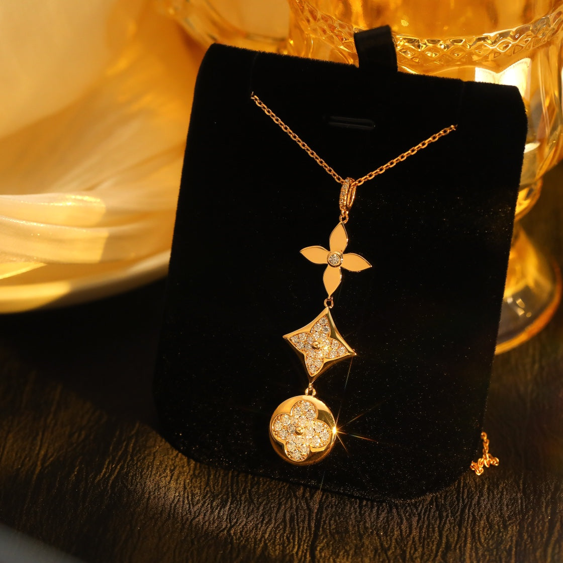 [Elara jewelsry ]STAR AND SUN DIAMOND PINK GOLD NECKLACE