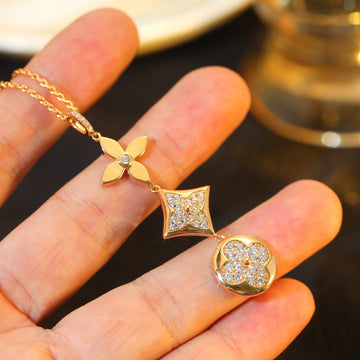 [Elara jewelsry ]STAR AND SUN DIAMOND PINK GOLD NECKLACE