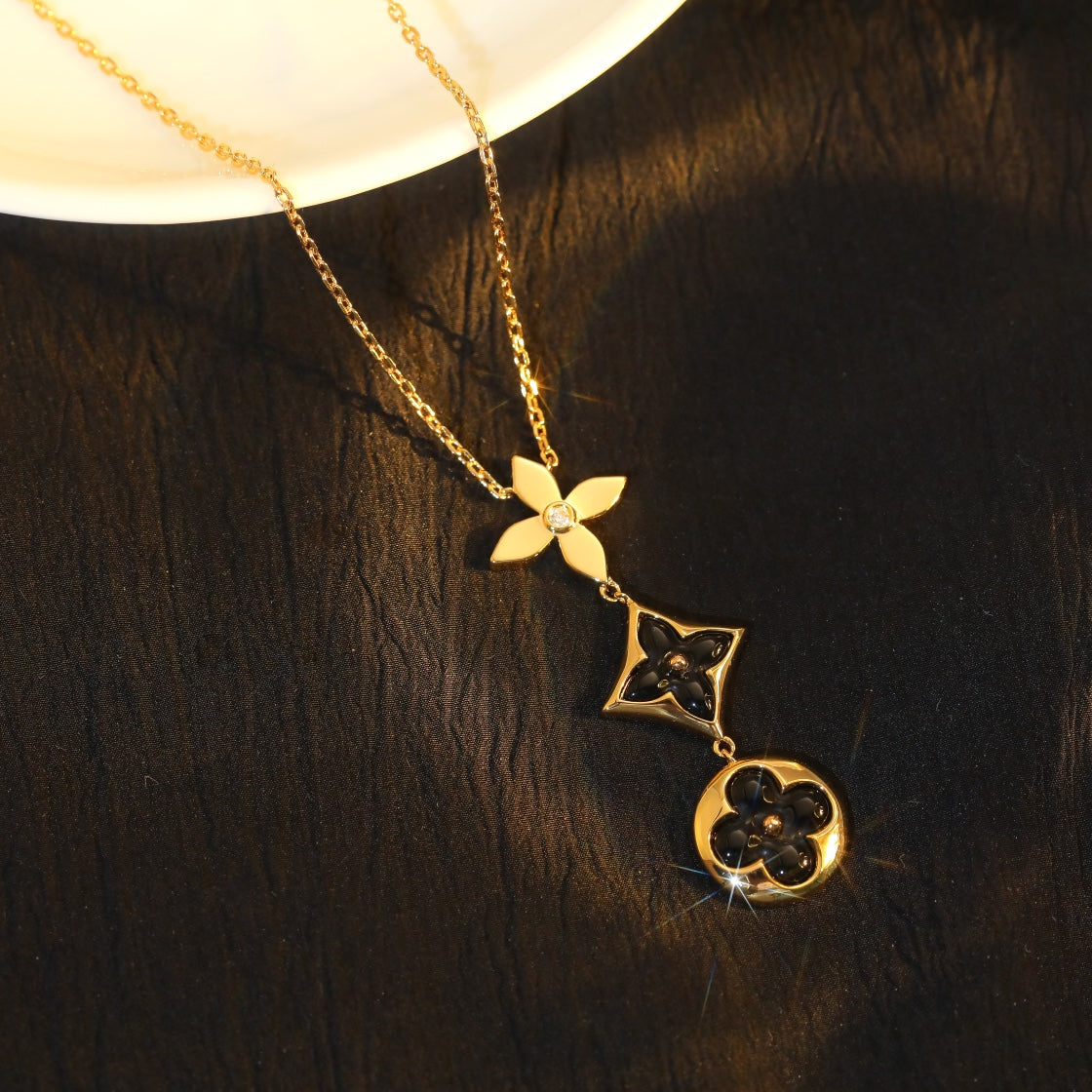 [Elara jewelsry ]STAR AND SUN ONYX PINK GOLD NECKLACE