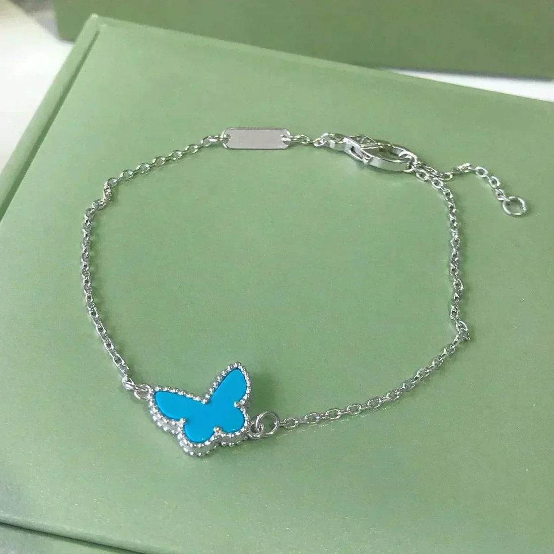 [Elara jewelsry ]BUTTERFLY TURQUOISE BUTTERFLY BRACELET SILVER