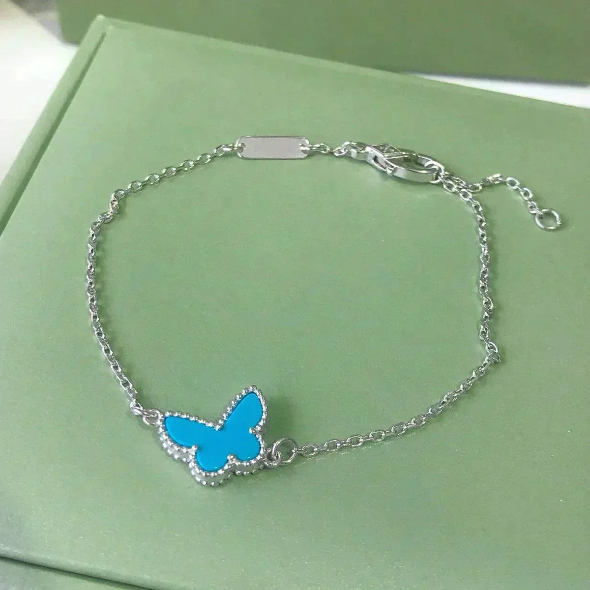 [Elara jewelsry ]BUTTERFLY TURQUOISE BUTTERFLY BRACELET SILVER