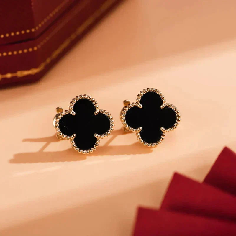 [Elara jewelsry ]CLOVER MEDIUM 1 MOTIFS  ONYX STUD EARRINGS