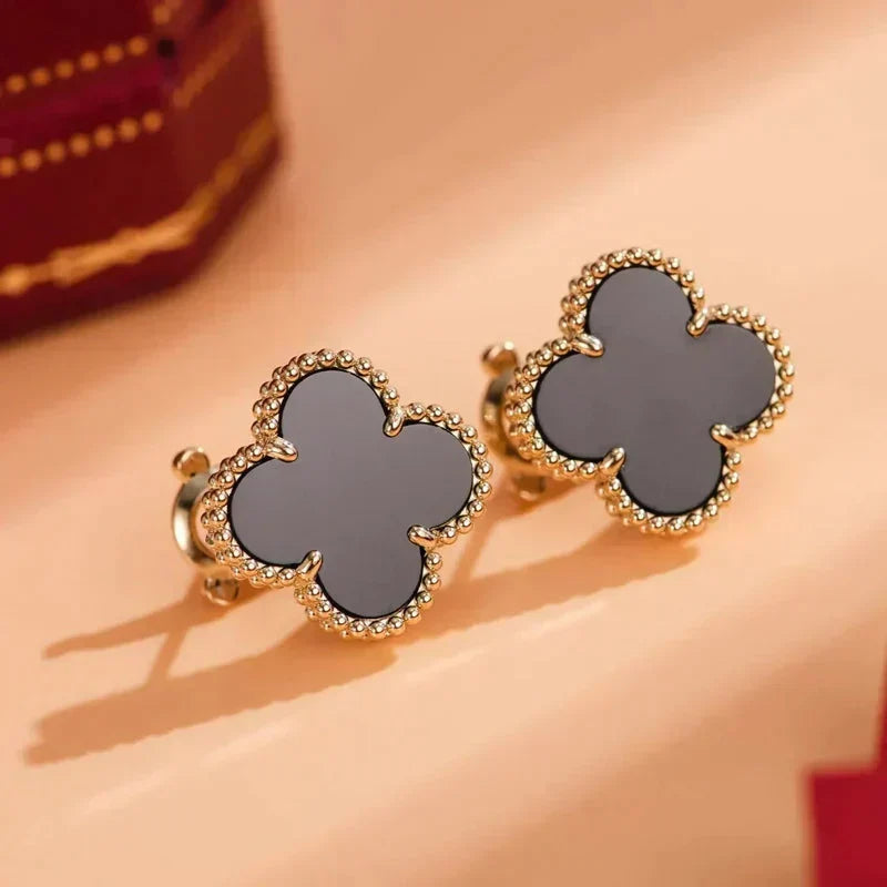 [Elara jewelsry ]CLOVER MEDIUM 1 MOTIFS  ONYX STUD EARRINGS