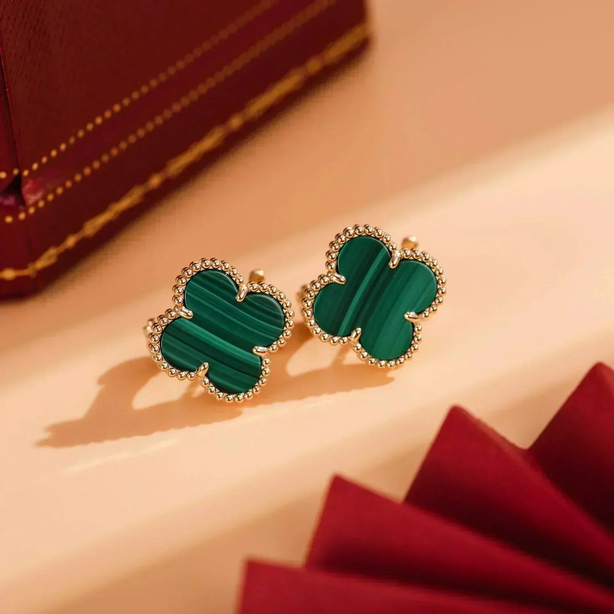 [Elara jewelsry ]CLOVER MEDIUM 1 MOTIFS MALACHITE  EARRINGS