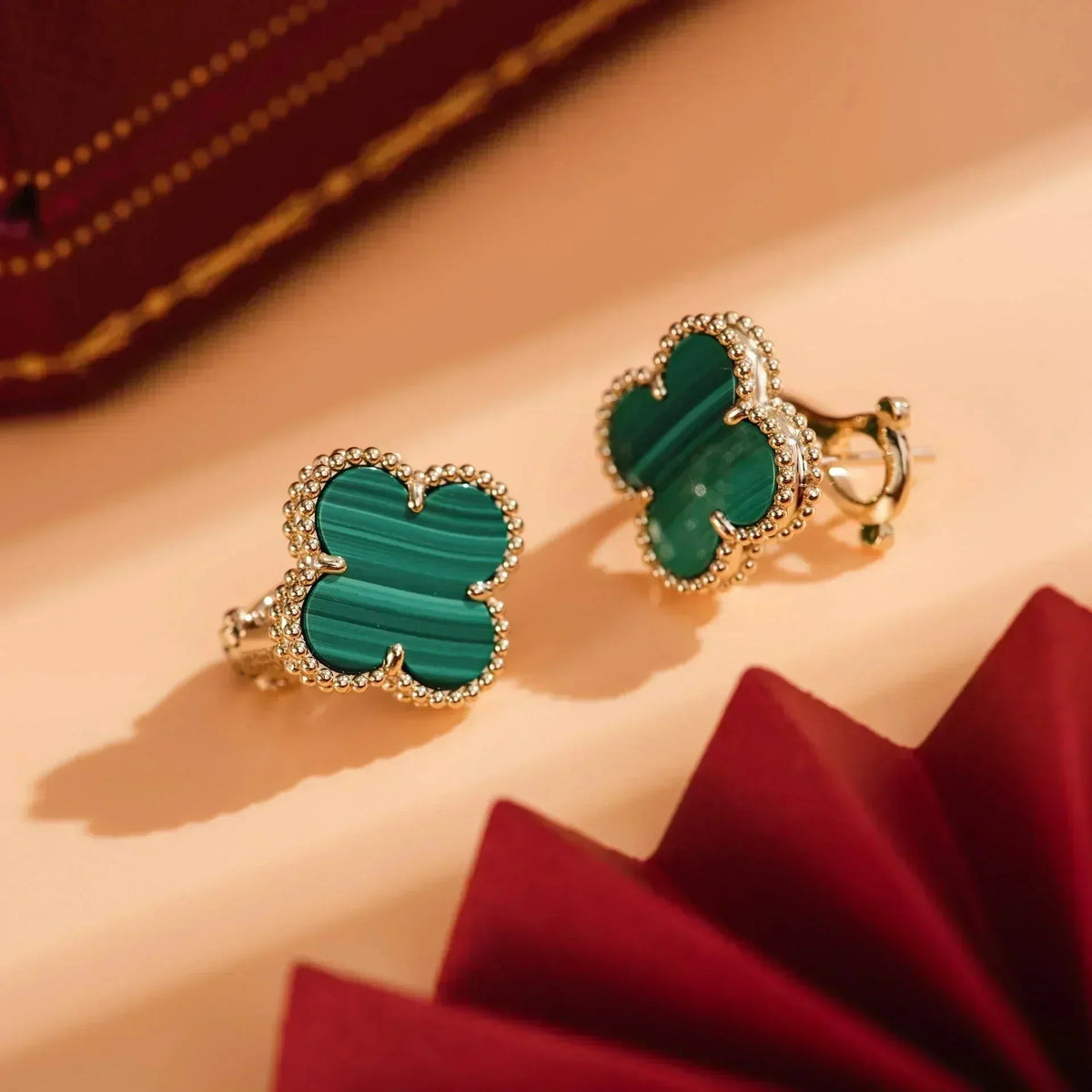 [Elara jewelsry ]CLOVER MEDIUM 1 MOTIFS MALACHITE  EARRINGS