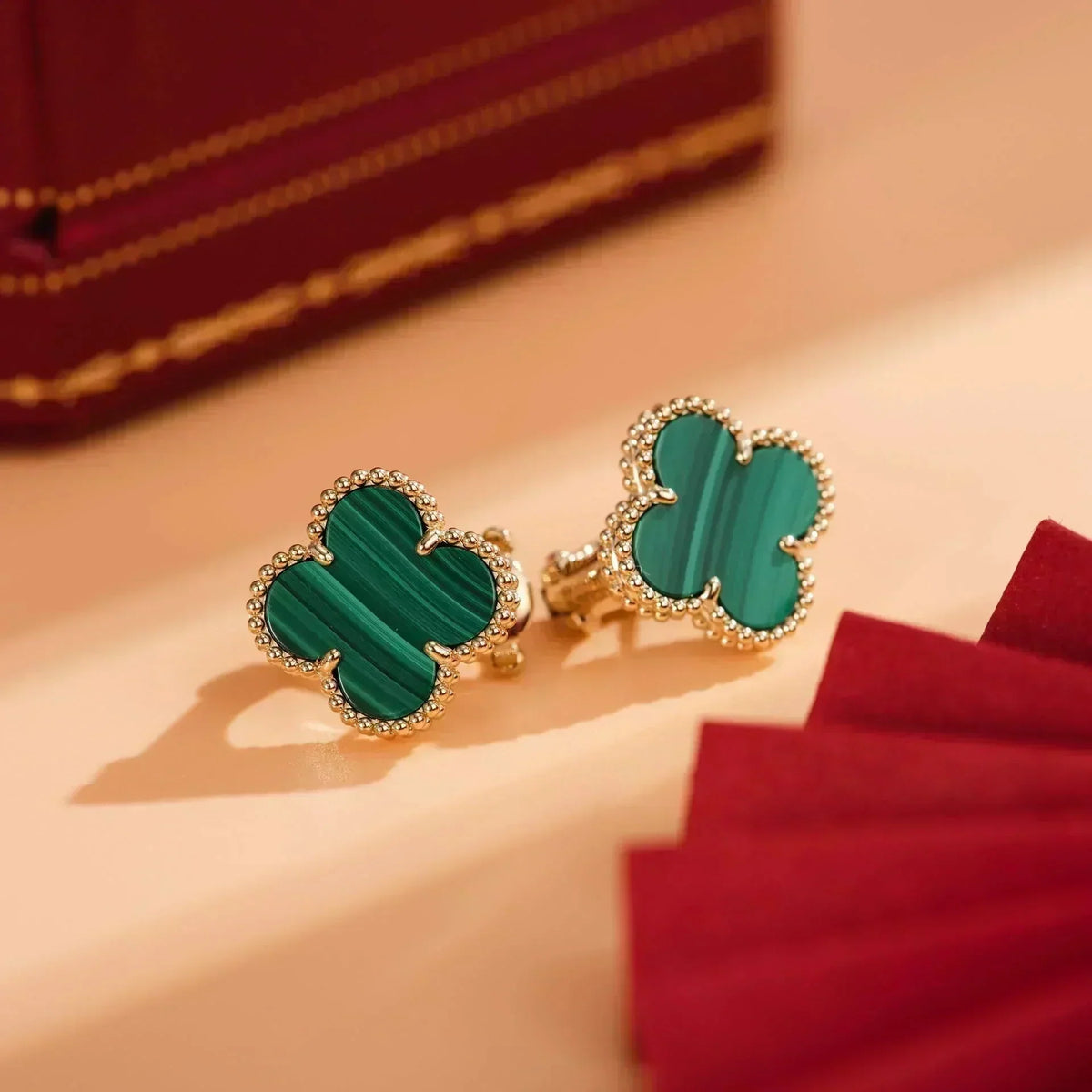 [Elara jewelsry ]CLOVER MEDIUM 1 MOTIFS MALACHITE  EARRINGS