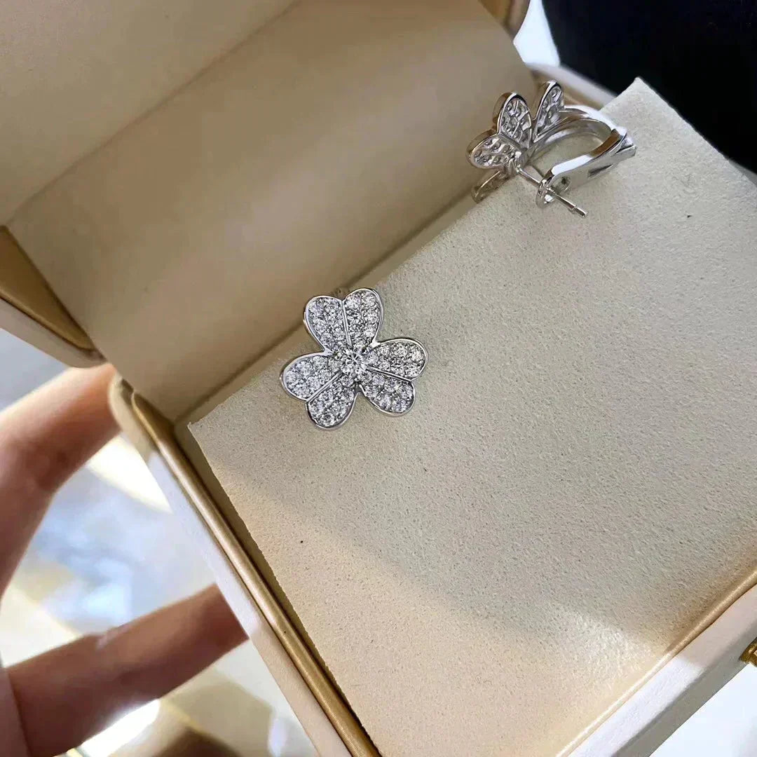[Elara jewelsry ]CLOVER COMOS DIAMOND EARRINGS SILVER