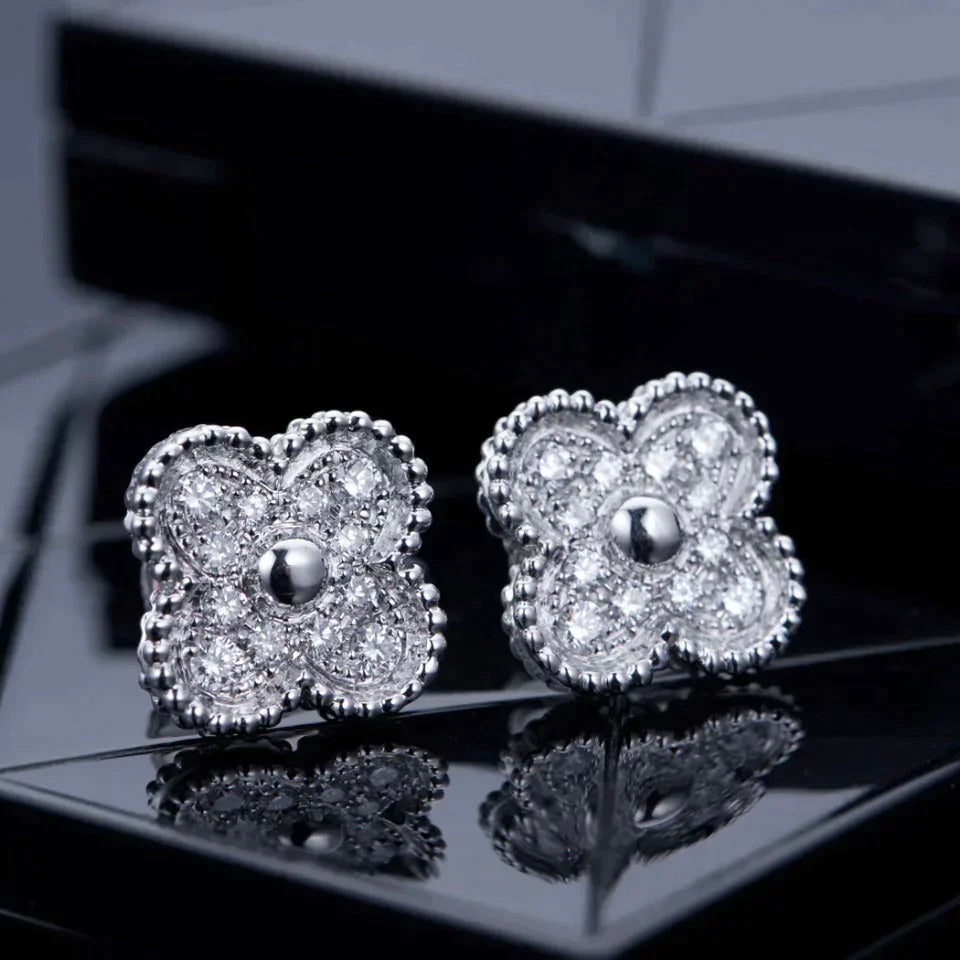 [Elara jewelsry ]CLOVER 1 MOTIFS DIAMOND STUD EARRINGS SILVER