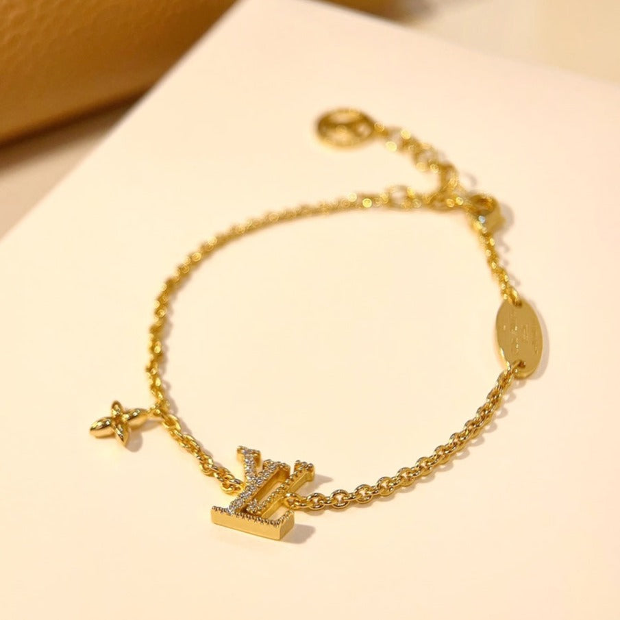 [Elara jewelsry ]LOGO STAR MOTIF GOLD BRACELET