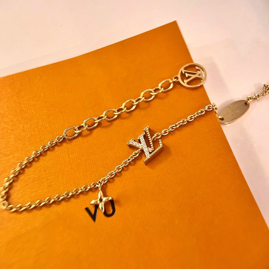 [Elara jewelsry ]LOGO STAR MOTIF GOLD BRACELET