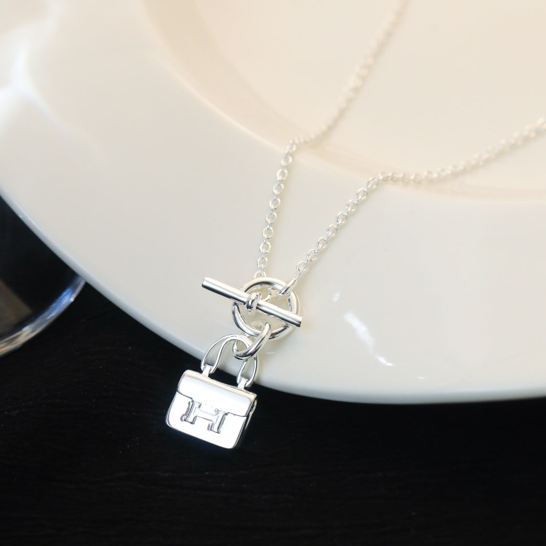 [Elara jewelsry ]POP H PEDANT SILVER NECKLACE