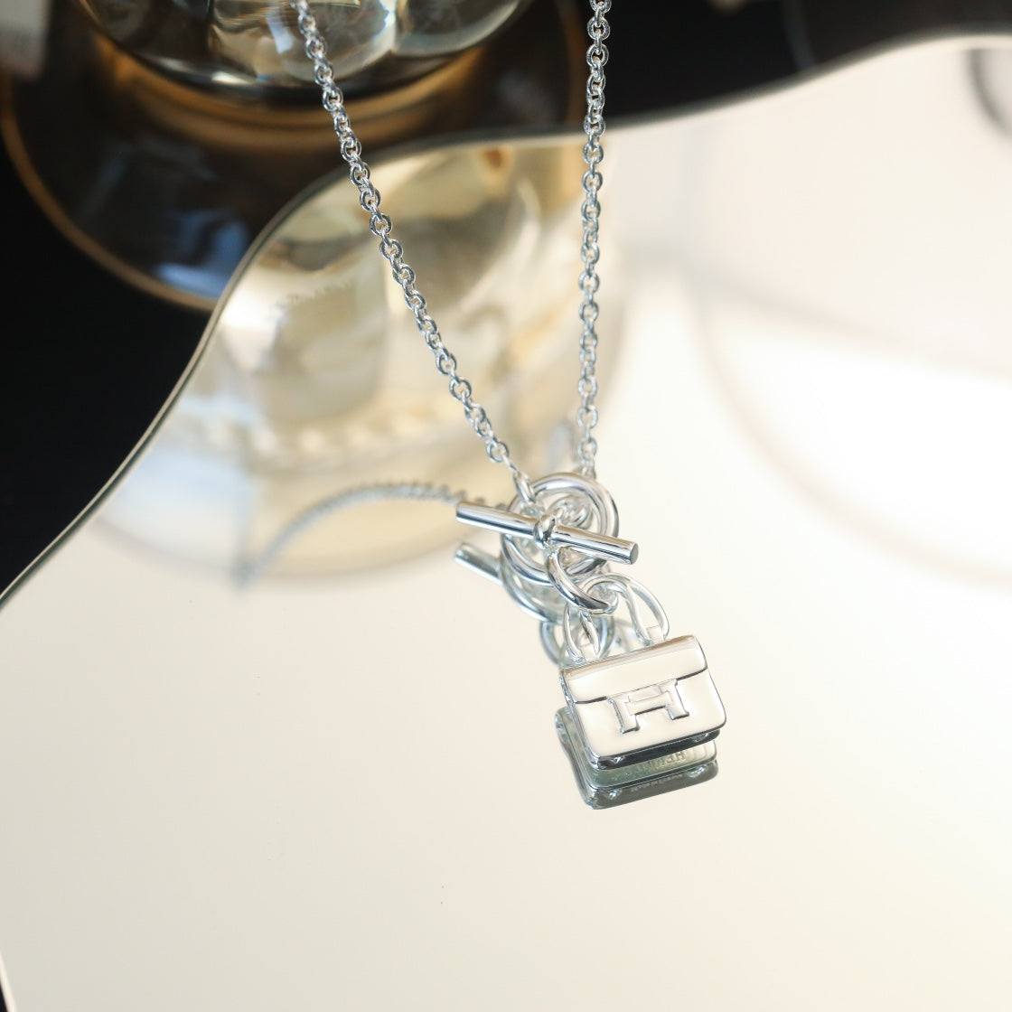 [Elara jewelsry ]POP H PEDANT SILVER NECKLACE