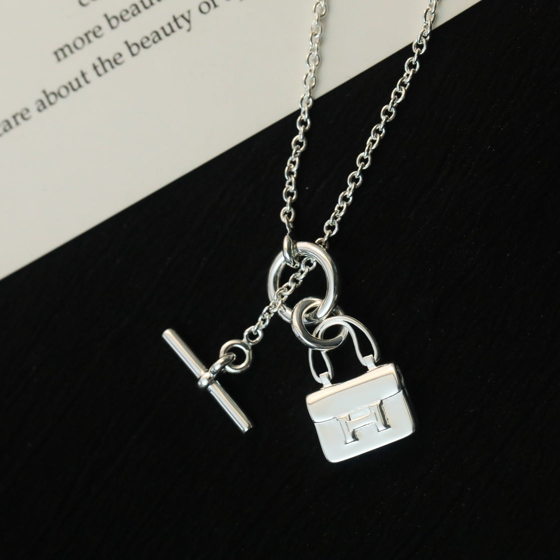 [Elara jewelsry ]POP H PEDANT SILVER NECKLACE