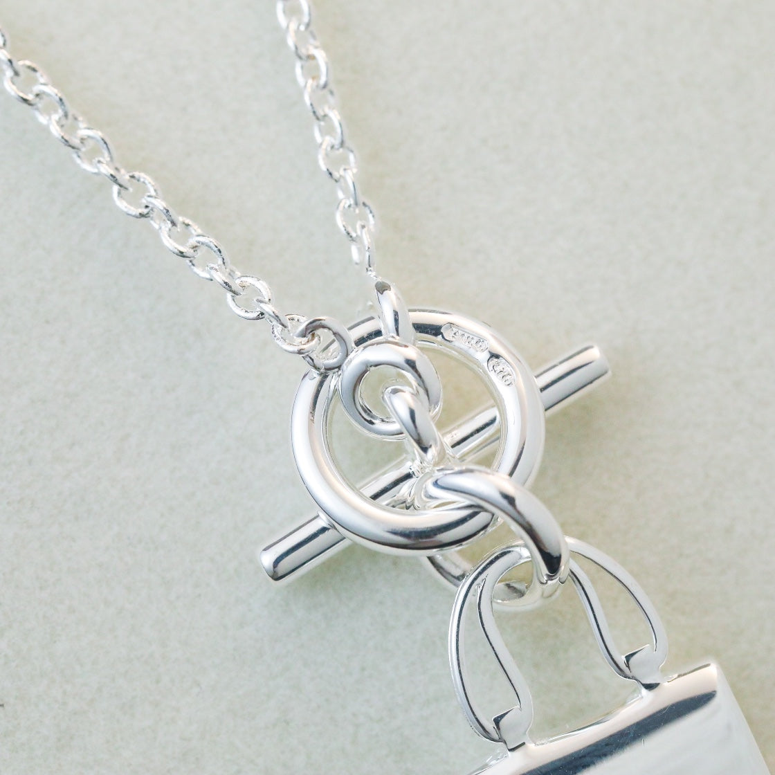 [Elara jewelsry ]POP H PEDANT SILVER NECKLACE