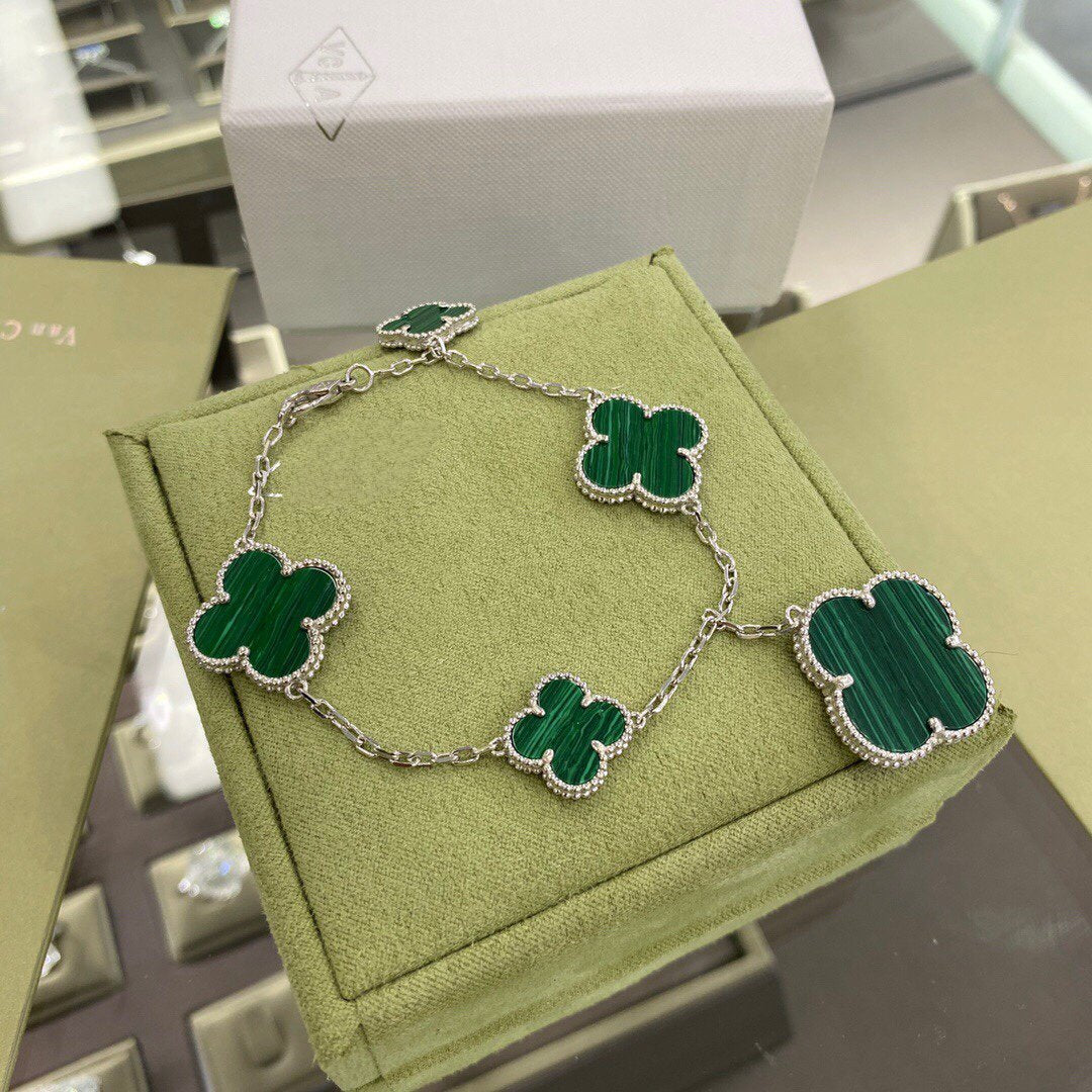 [Elara jewelsry ]CLOVER 5 MOTIFS SIVLER MALACHITE BRACELET