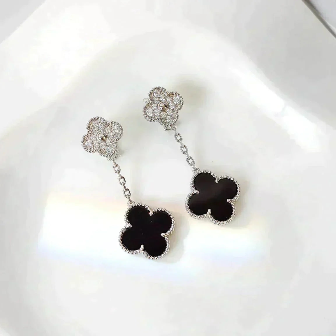 [Elara jewelsry ]CLOVER 2 MOTIFS  DIAMOND ONYX EARRINGS SILVER