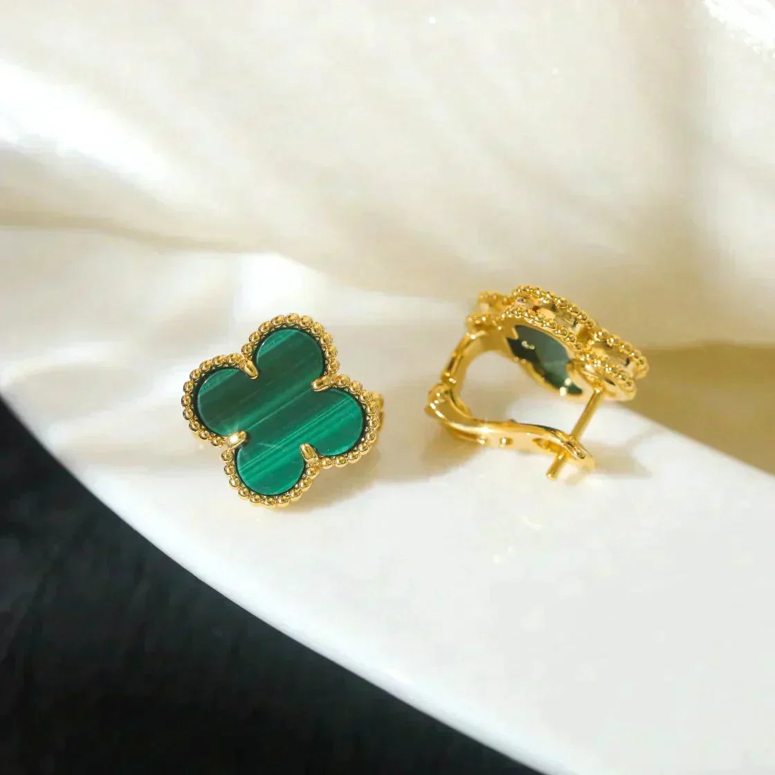 [Elara jewelsry ]CLOVER MEDIUM 1 MOTIFS MALACHITE  EARRINGS