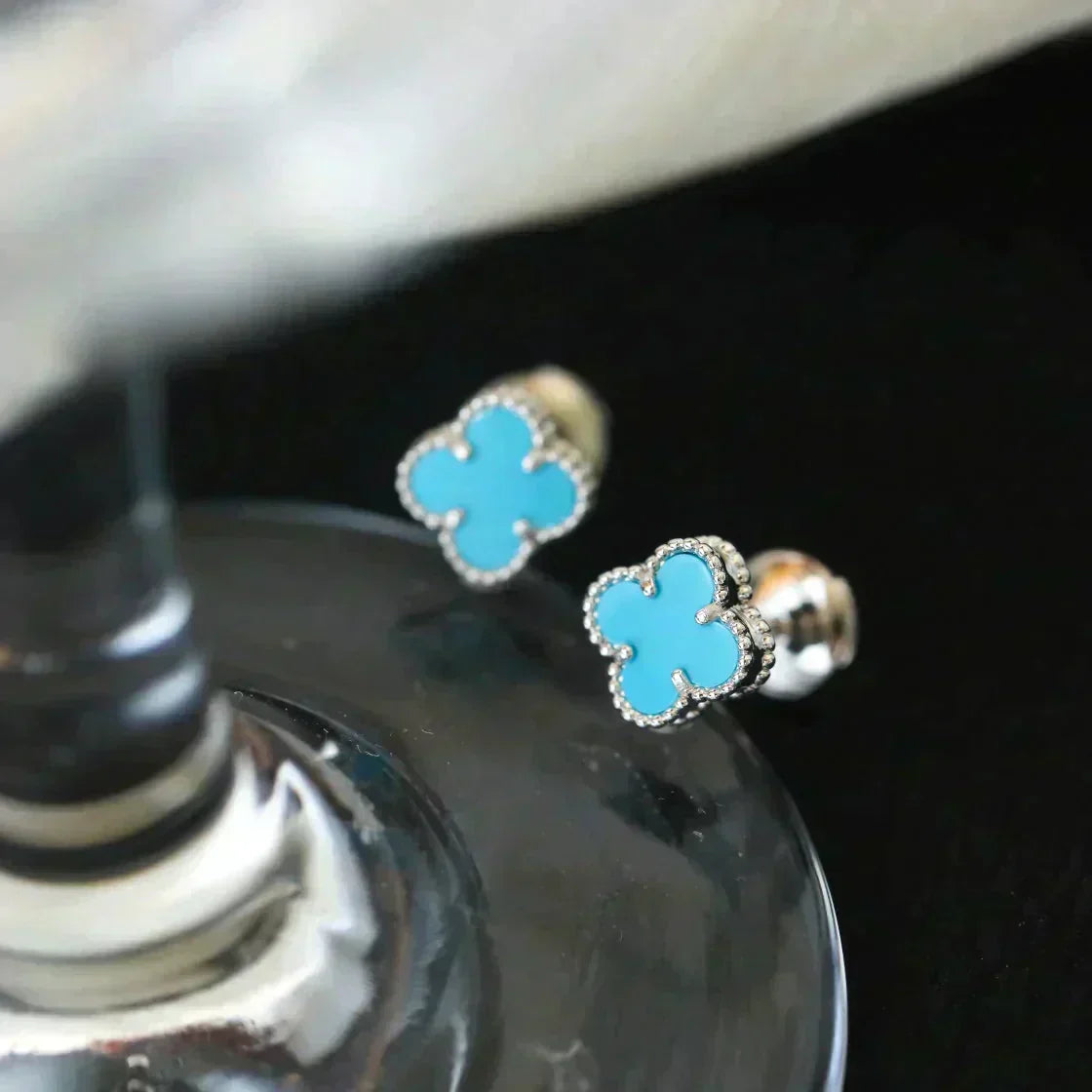 [Elara jewelsry ]CLOVER MINI 9.5MM ONYX STUD EARRINGS SILVER