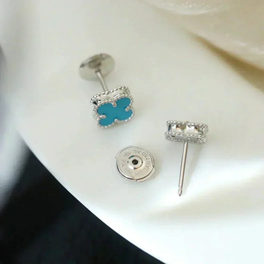 [Elara jewelsry ]CLOVER MINI 9.5MM ONYX STUD EARRINGS SILVER