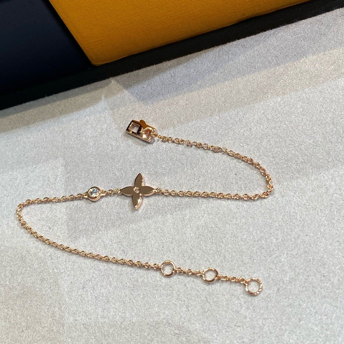 [Elara jewelsry ]STAR DIAMOND PINK GOLD BRACELET