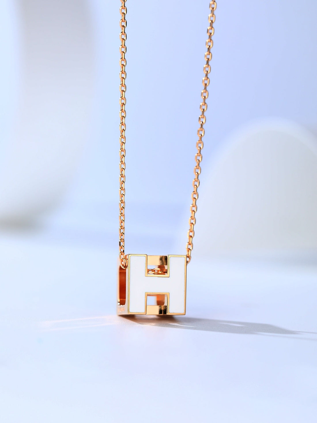 [Elara jewelsry ]H CAGE PINK GOLD NECKLACE