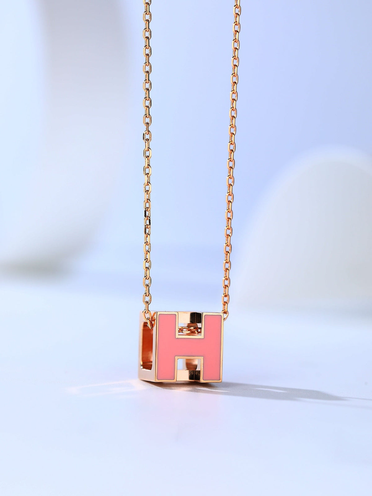 [Elara jewelsry ]H CAGE PINK GOLD NECKLACE