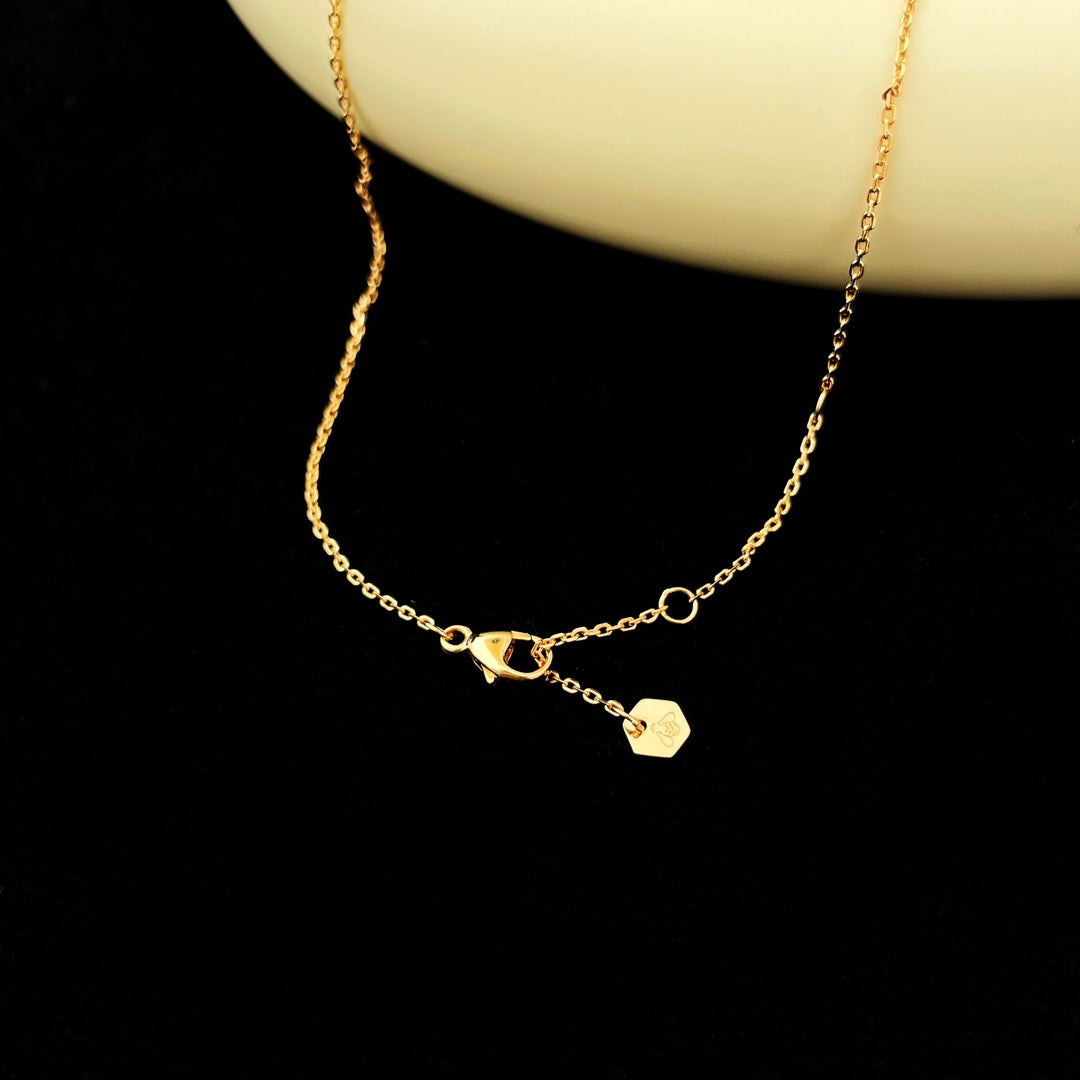 [Elara jewelsry ]BEE MINI PEDANT DIAMOND NECKLACE