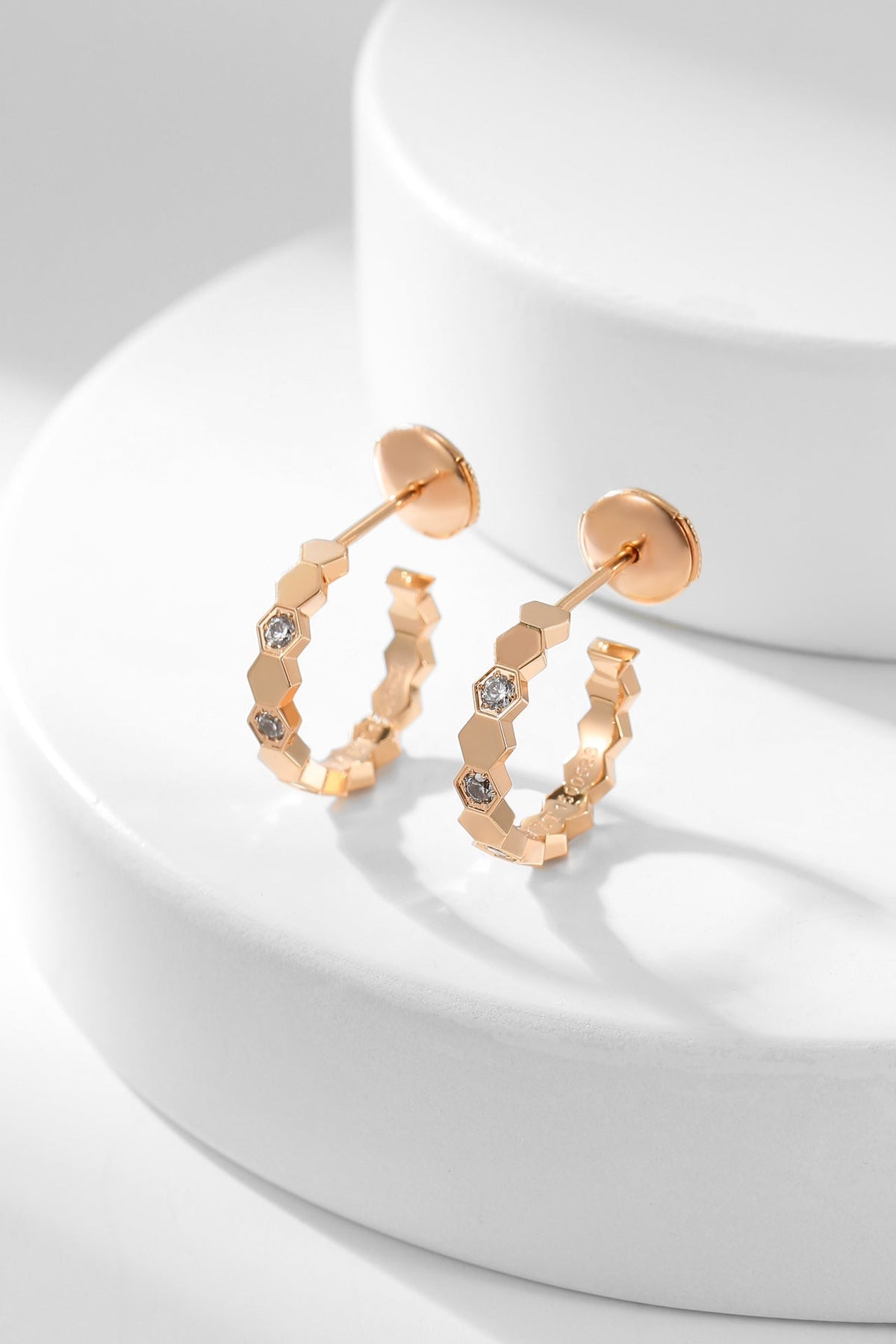 [Elara jewelsry ]BEE LOVE DIAMOND HOOP EARRINGS