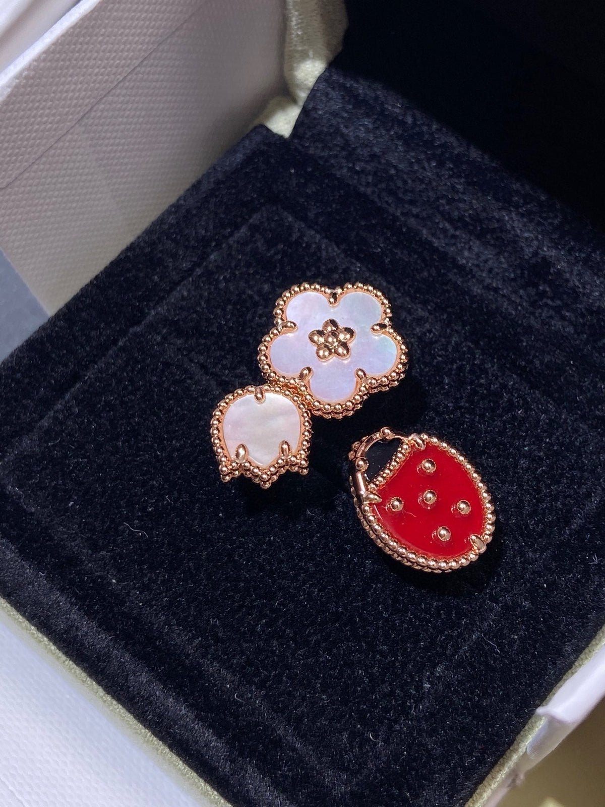 [Elara jewelsry ]LUCKY 3 MOTIF ROSE GOLD RING