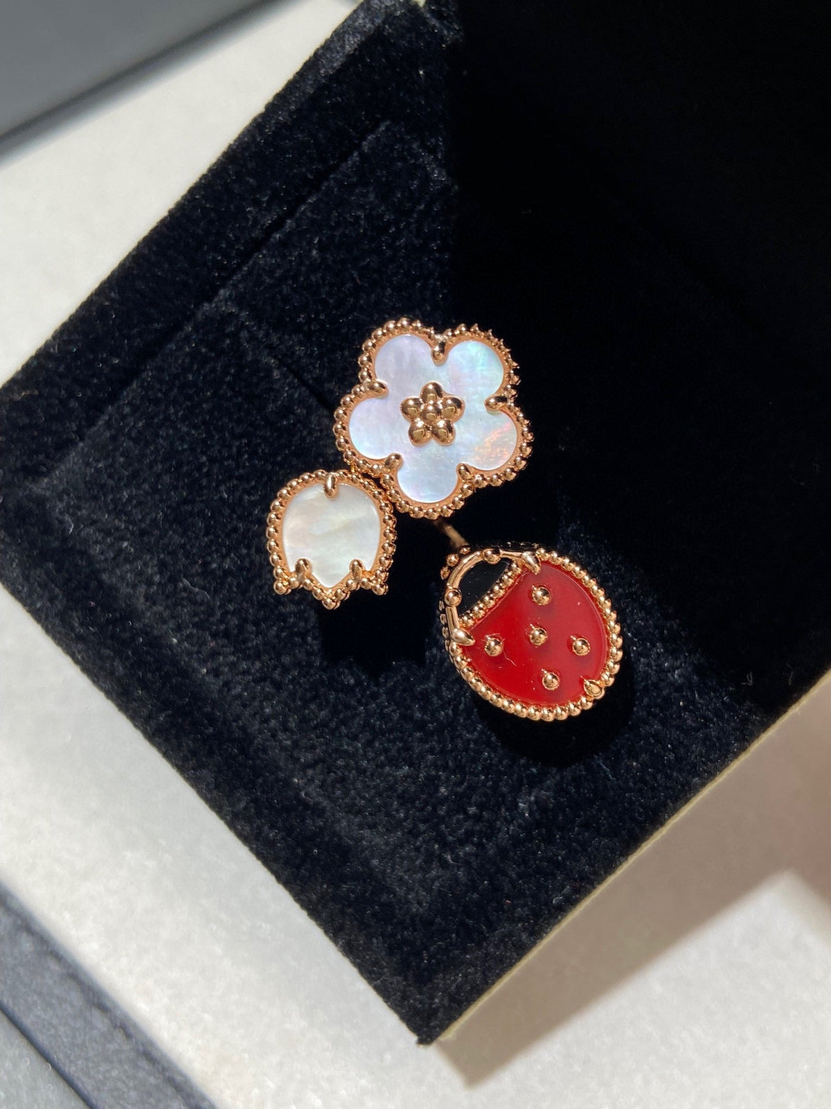 [Elara jewelsry ]LUCKY 3 MOTIF ROSE GOLD RING