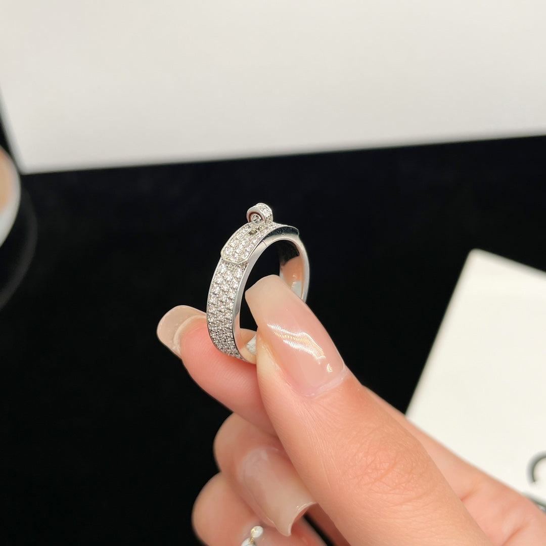 [Elara jewelsry ]KELLY SILVER DIAMOND RING