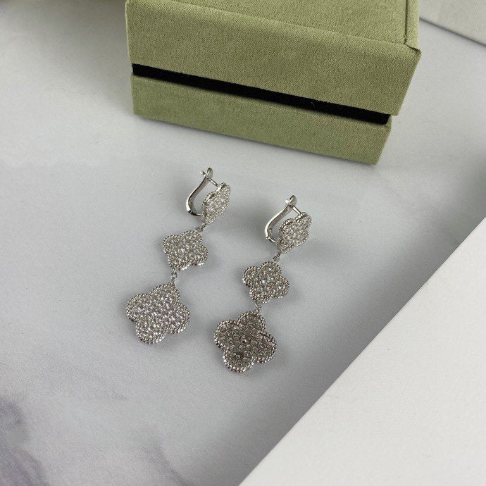[Elara jewelsry ]CLOVER 3 MOTIF DIAMOND SILVER DROP EARRINGS