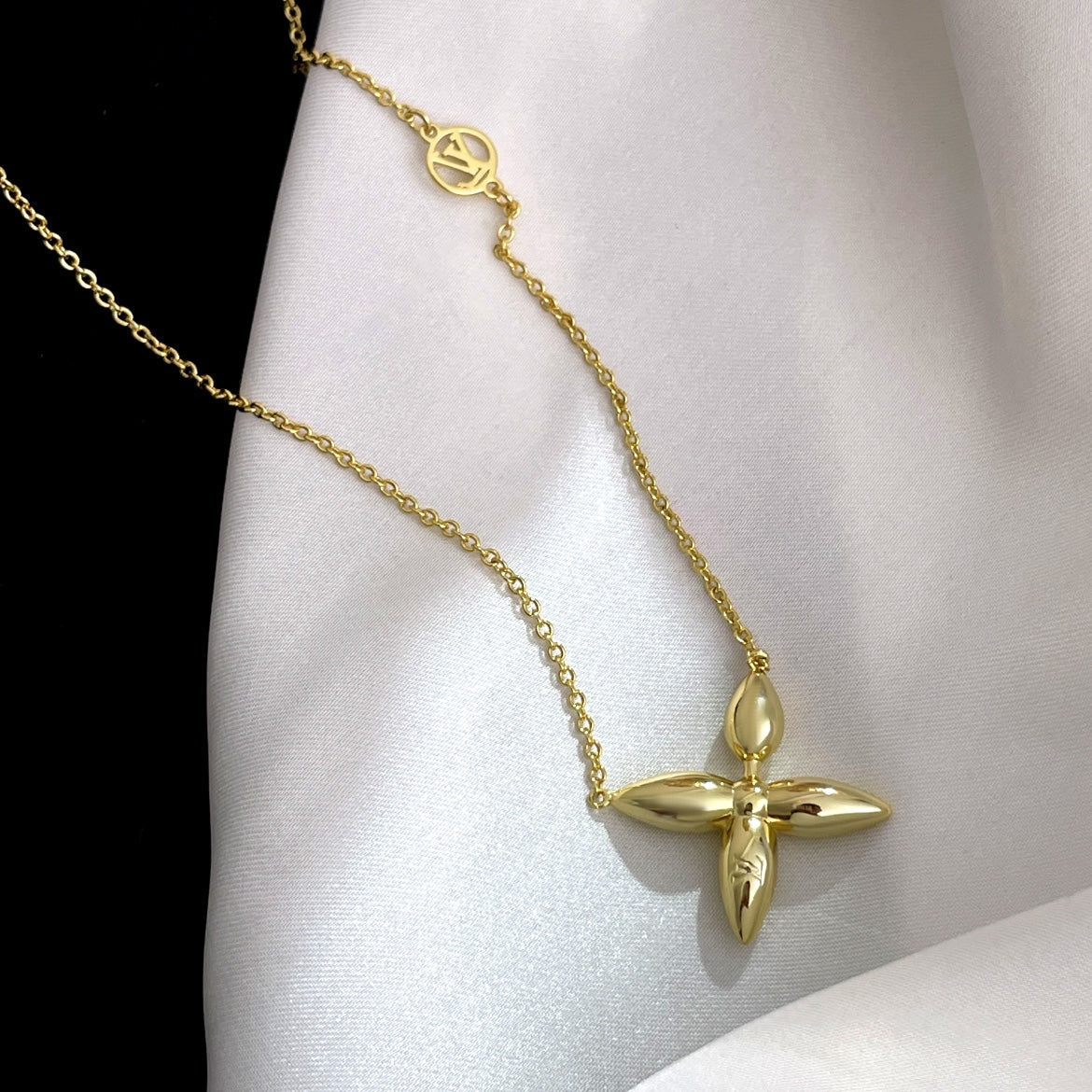 [Elara jewelsry ]LOUISETTE GOLD NECKLACE