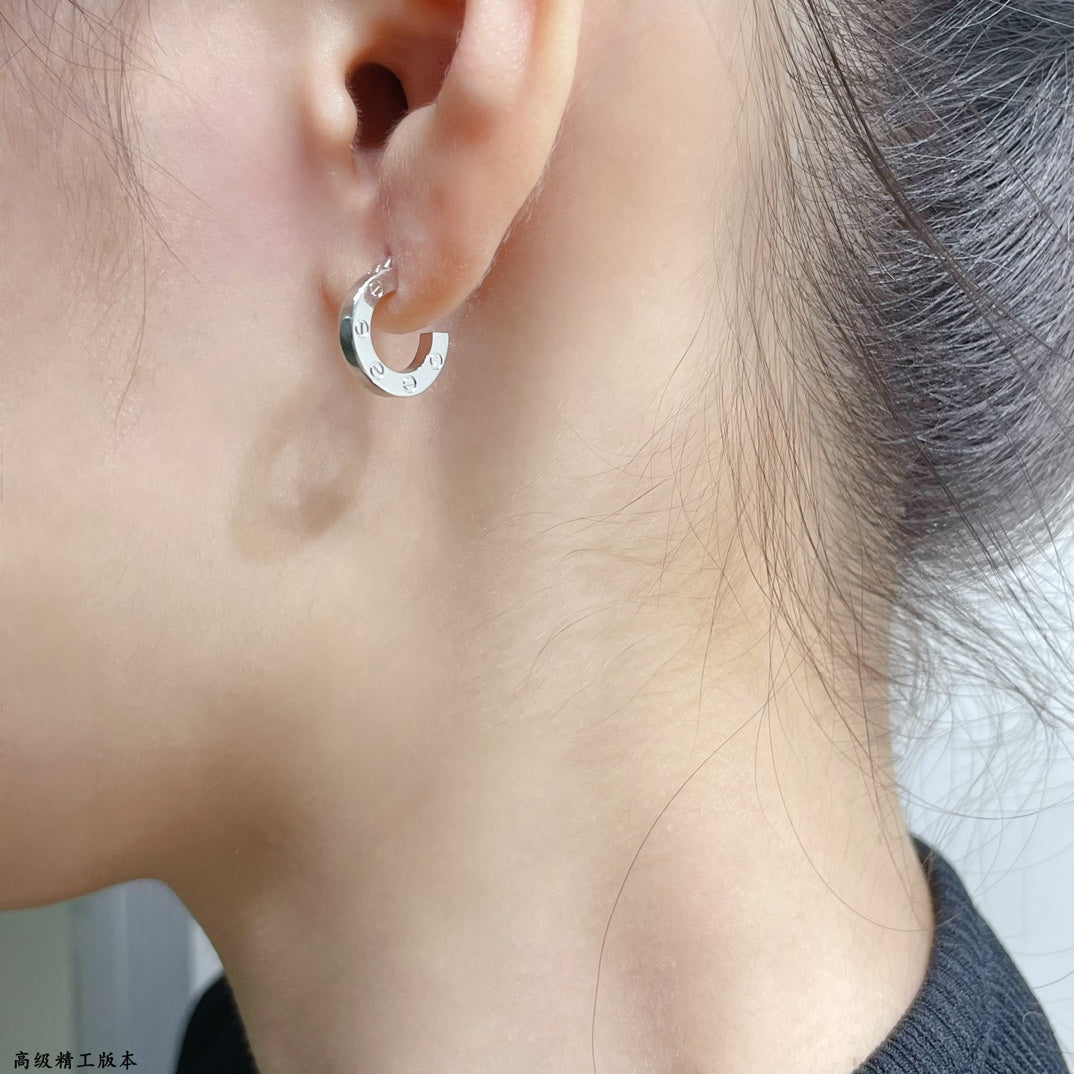 [Elara jewelsry ]LOVE MINI EARRINGS