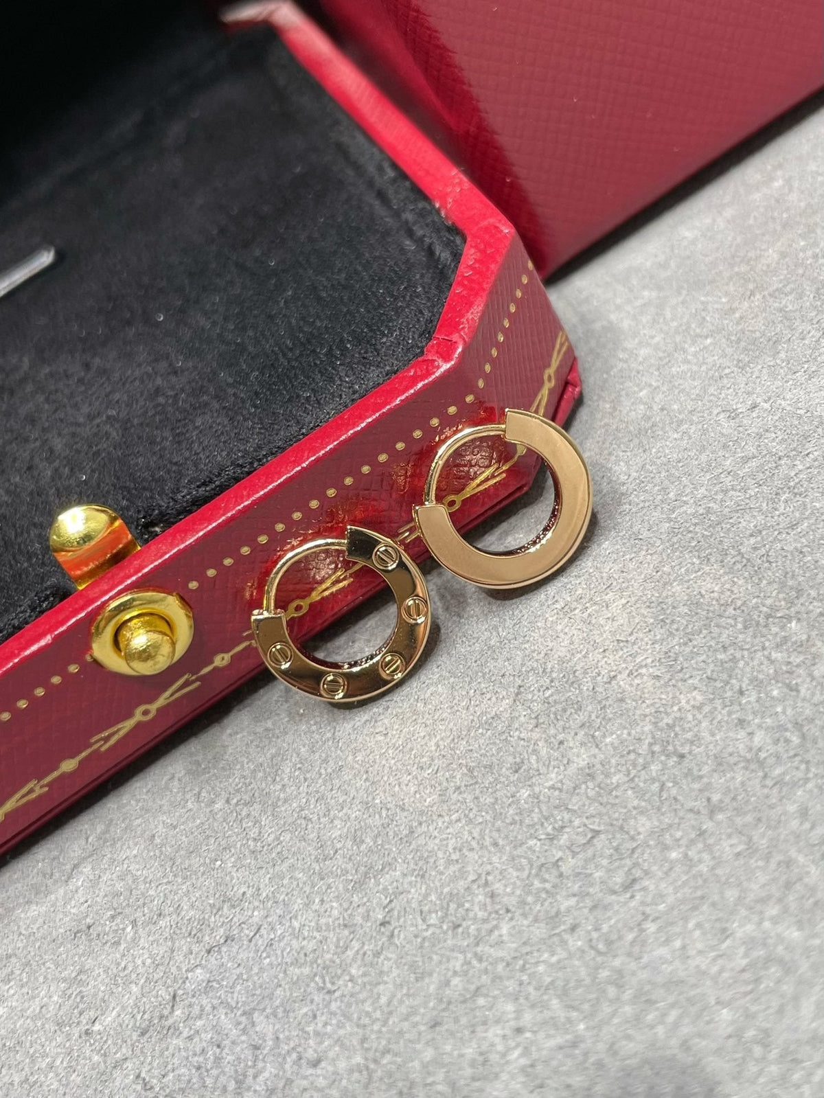 [Elara jewelsry ]LOVE MINI EARRINGS