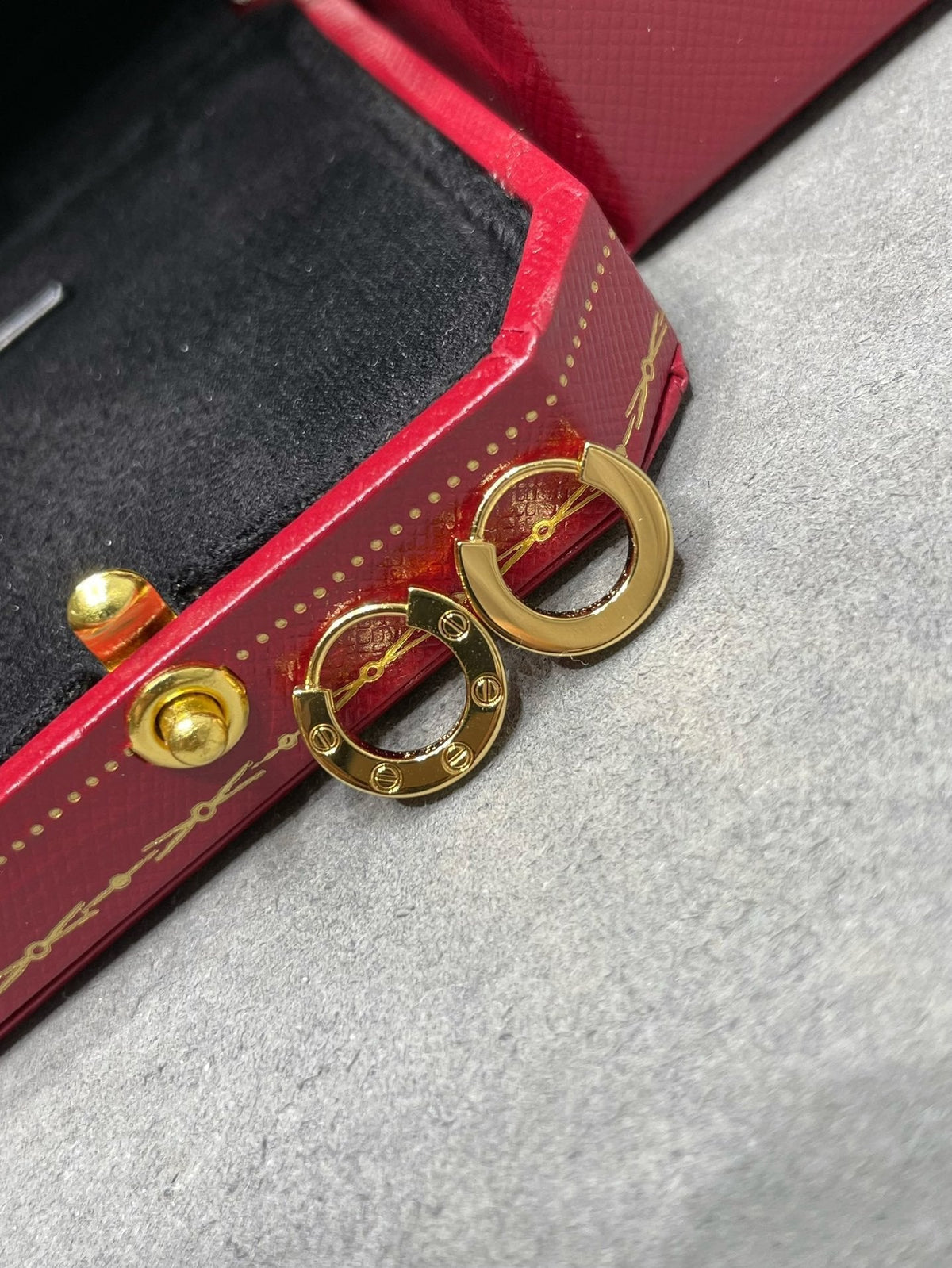 [Elara jewelsry ]LOVE MINI EARRINGS