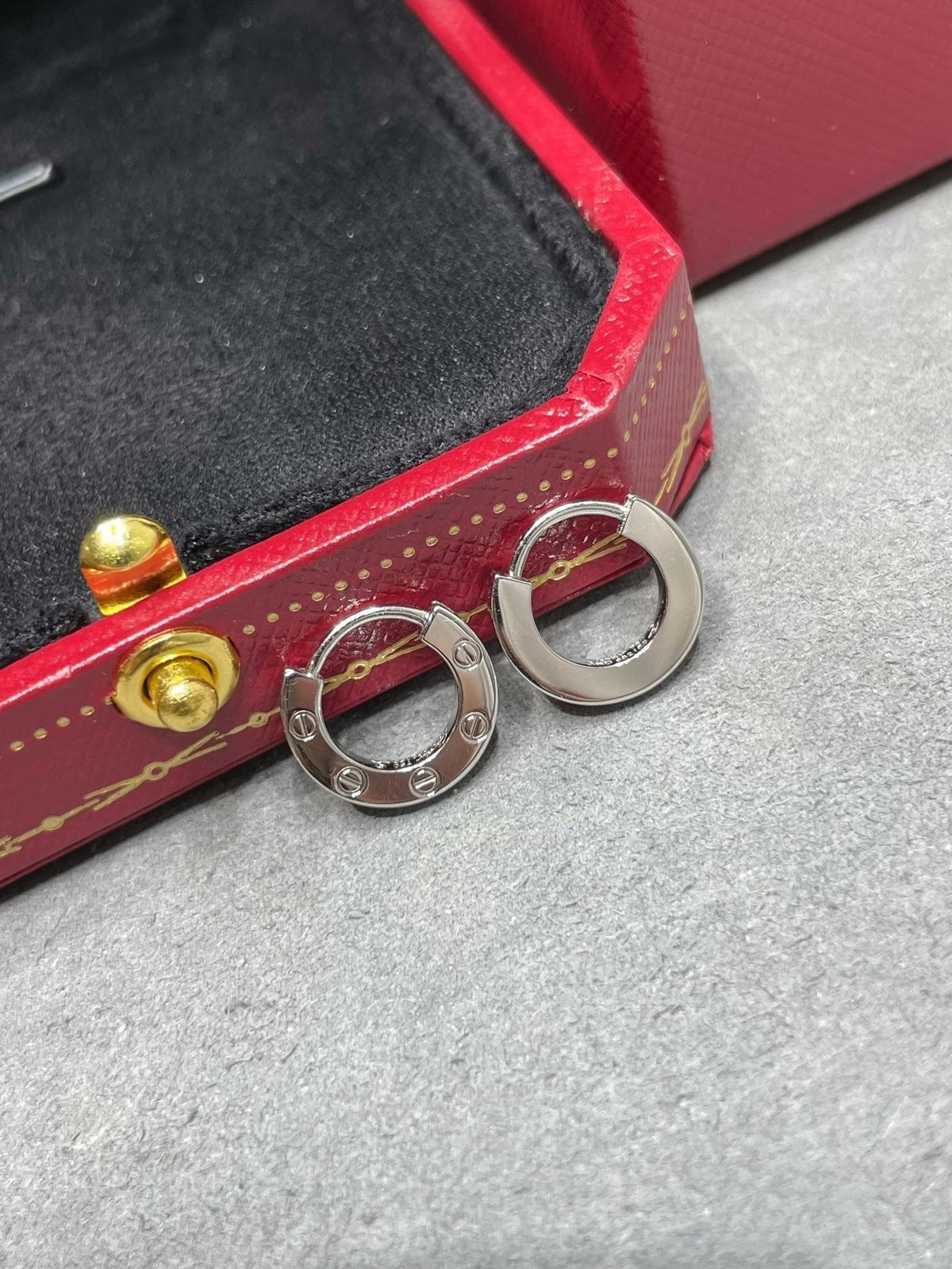 [Elara jewelsry ]LOVE MINI EARRINGS