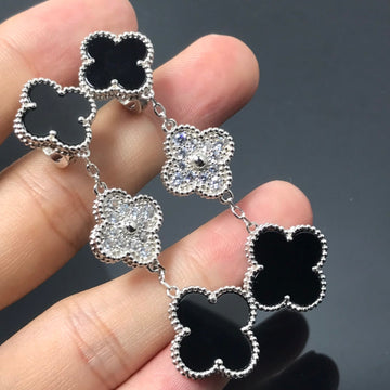 [Elara jewelsry ]CLOVER 3 MOTIF DIAMOND ONYX SILVER EARRINGS
