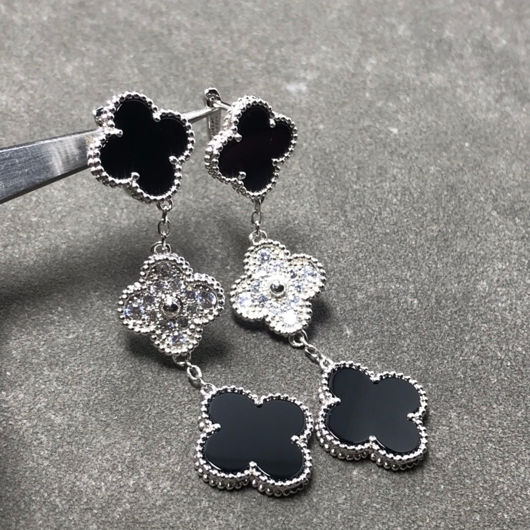[Elara jewelsry ]CLOVER 3 MOTIF DIAMOND ONYX SILVER EARRINGS
