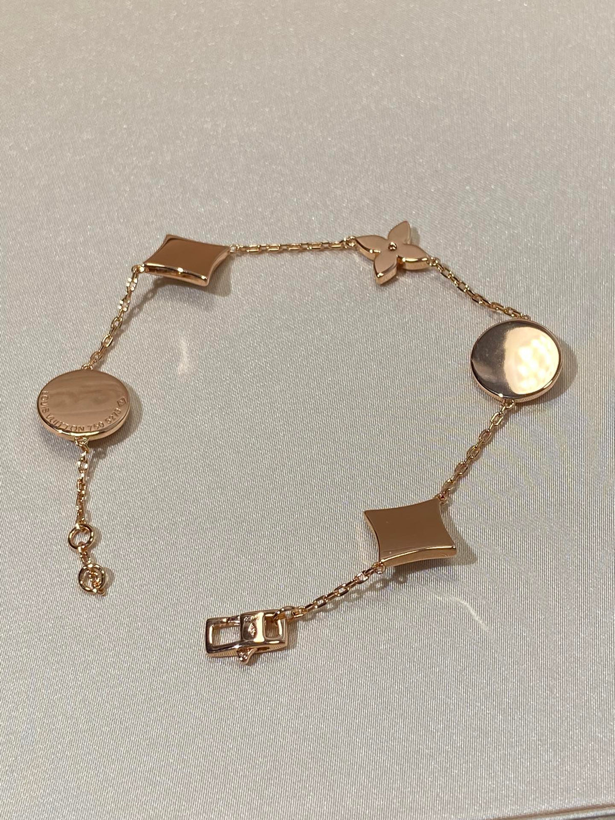 [Elara jewelsry ]STAR AND SUN 5 MOTIF MOP PINK GOLD BRACELET