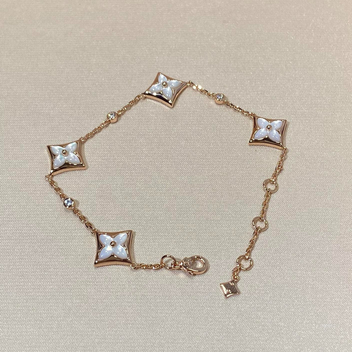 [Elara jewelsry ]STAR 4 MOTIF MOP DIAMOND PINK GOLD BRACELET