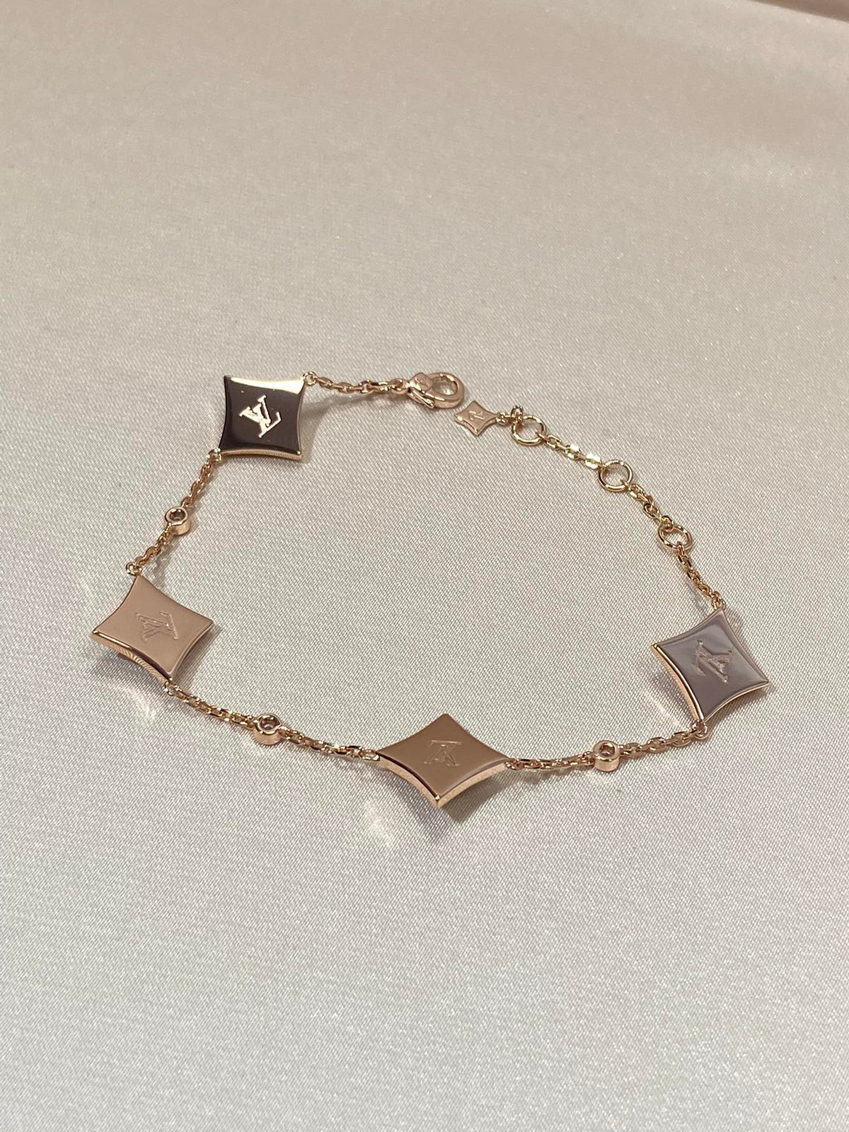 [Elara jewelsry ]STAR 4 MOTIF MOP DIAMOND PINK GOLD BRACELET