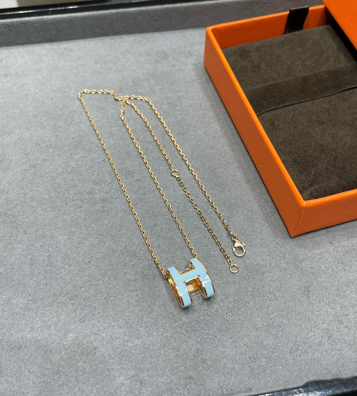 [Elara jewelsry ]POP H SKY BLUE NECKLACE