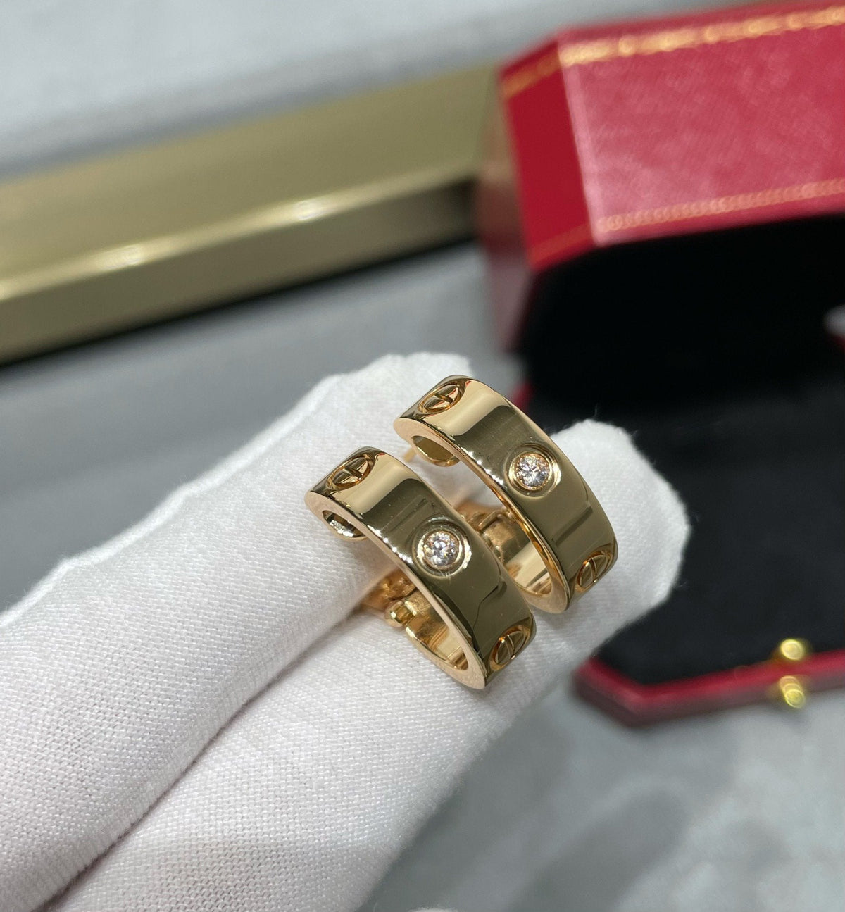 [Elara jewelsry ]LOVE 5.5MM 1 DIAMOND EARRINGS