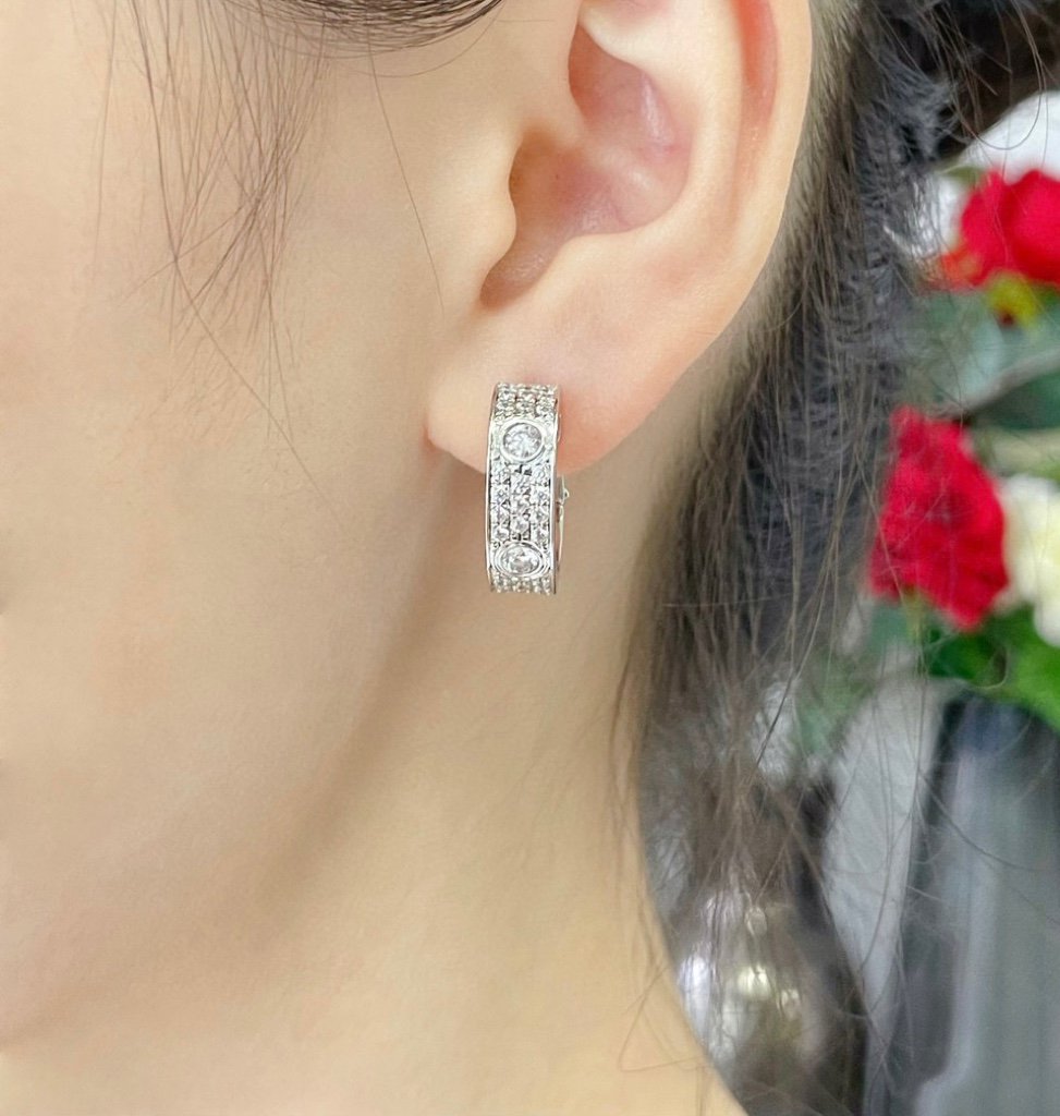[Elara jewelsry ]LOVE 5.5MM DIAMOND PAVED EARRINGS
