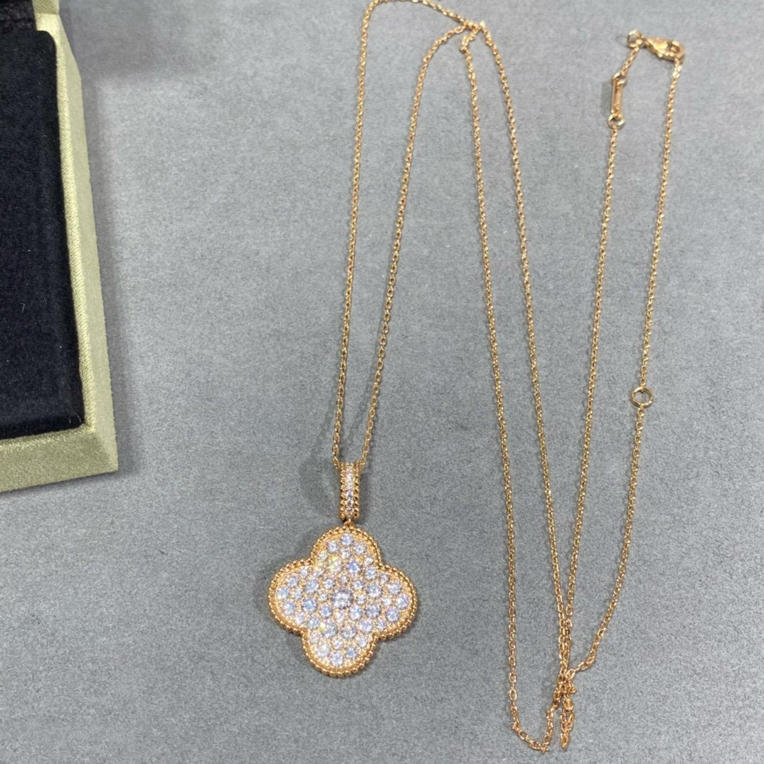 [Elara jewelsry ]CLOVER 25MM LARGE PEDANT DIAMOND PAVED LONG NECKLACE